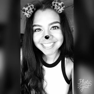 Meet your Posher, Cristina